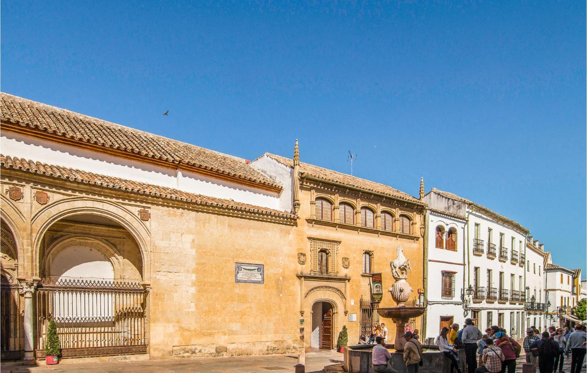 Lovely Apartment In Cordoba With Kitchen Extérieur photo