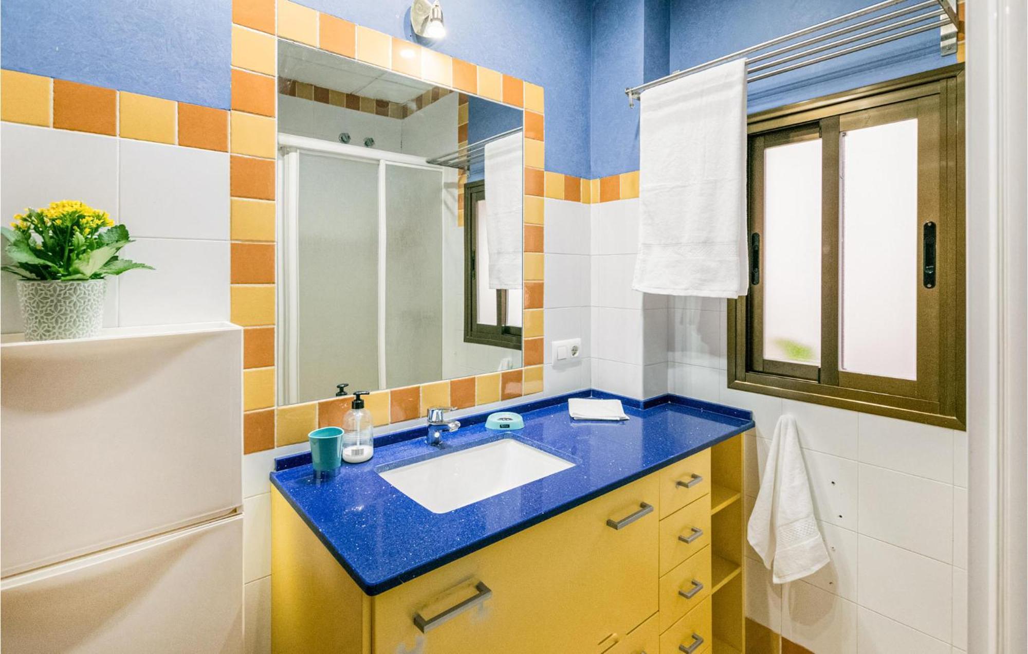 Lovely Apartment In Cordoba With Kitchen Extérieur photo